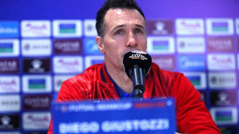 HLV Diego Giustozzi: ‘Tôi tin vào các cầu thủ Việt Nam’